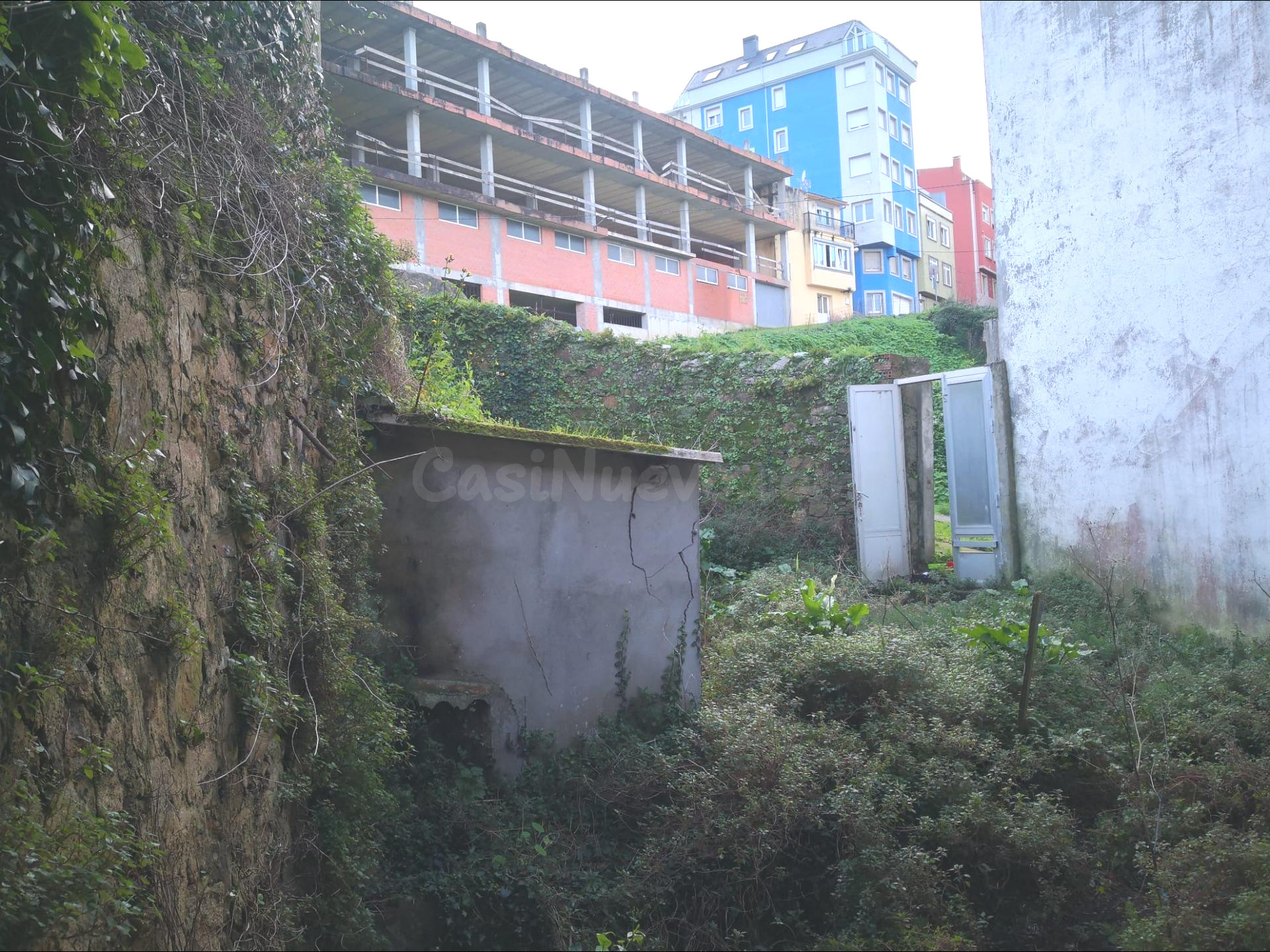 Solar urbano en el centro de Malpica de Bergantiños - foto 2