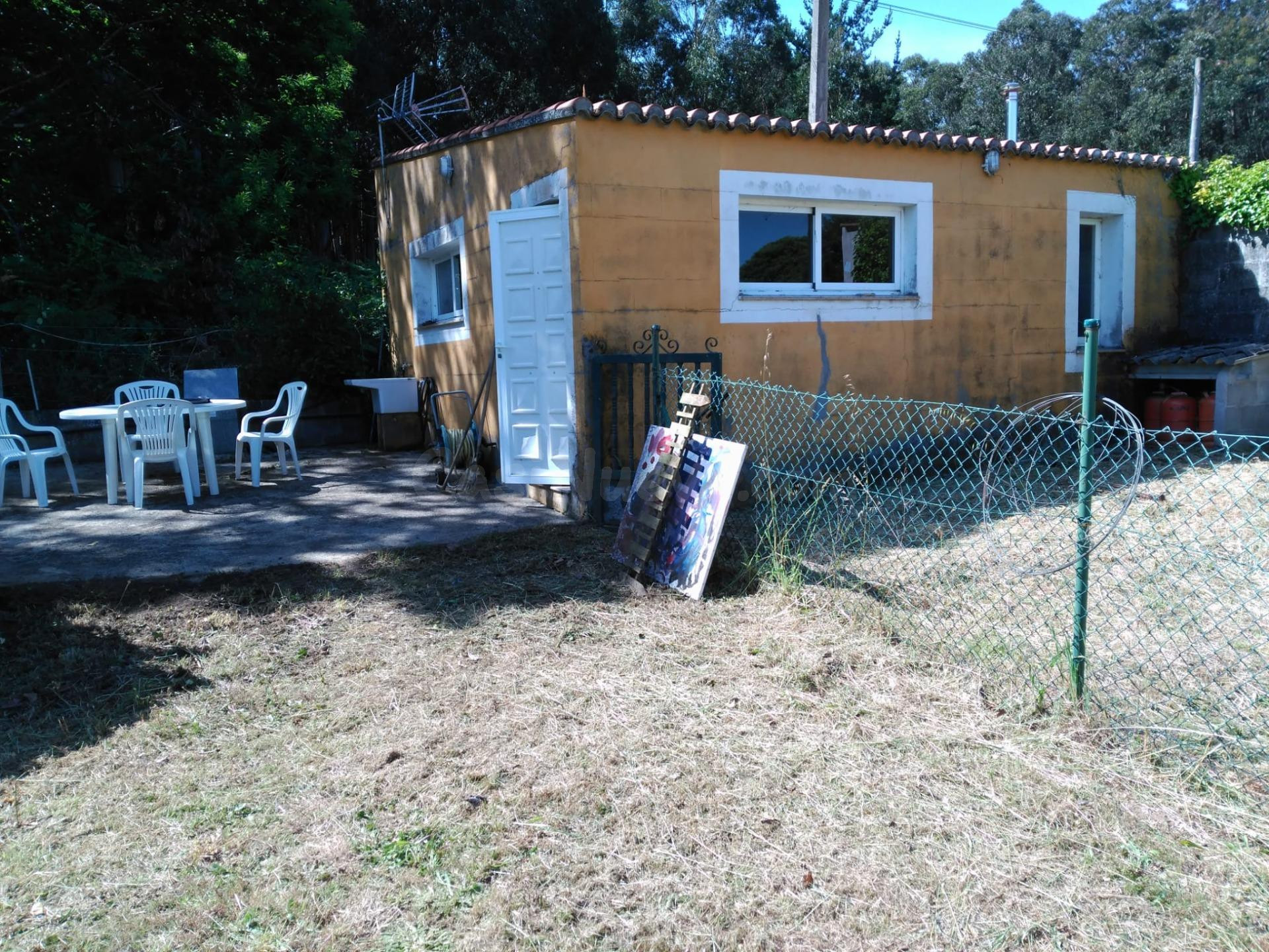 Finca en Oleiros de 3200 metros cuadrados - foto 2