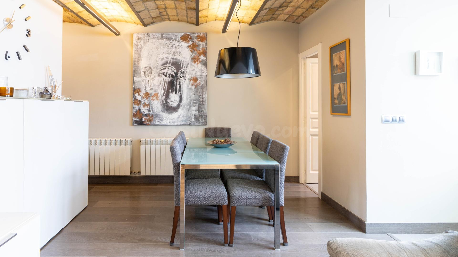 Inmobiliaria en Barcelona. Atico en Sant Antoni. - foto 4