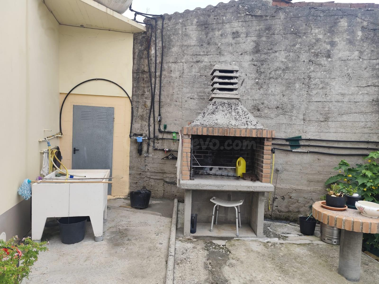Impresionante Casa de Dos Plantas con Amplio Terreno en Frei - foto 5