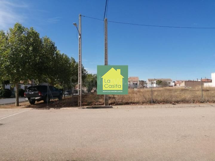 SE VENDE SOLAR EN OSSA DE MONTIEL ( Albacete) - foto 4