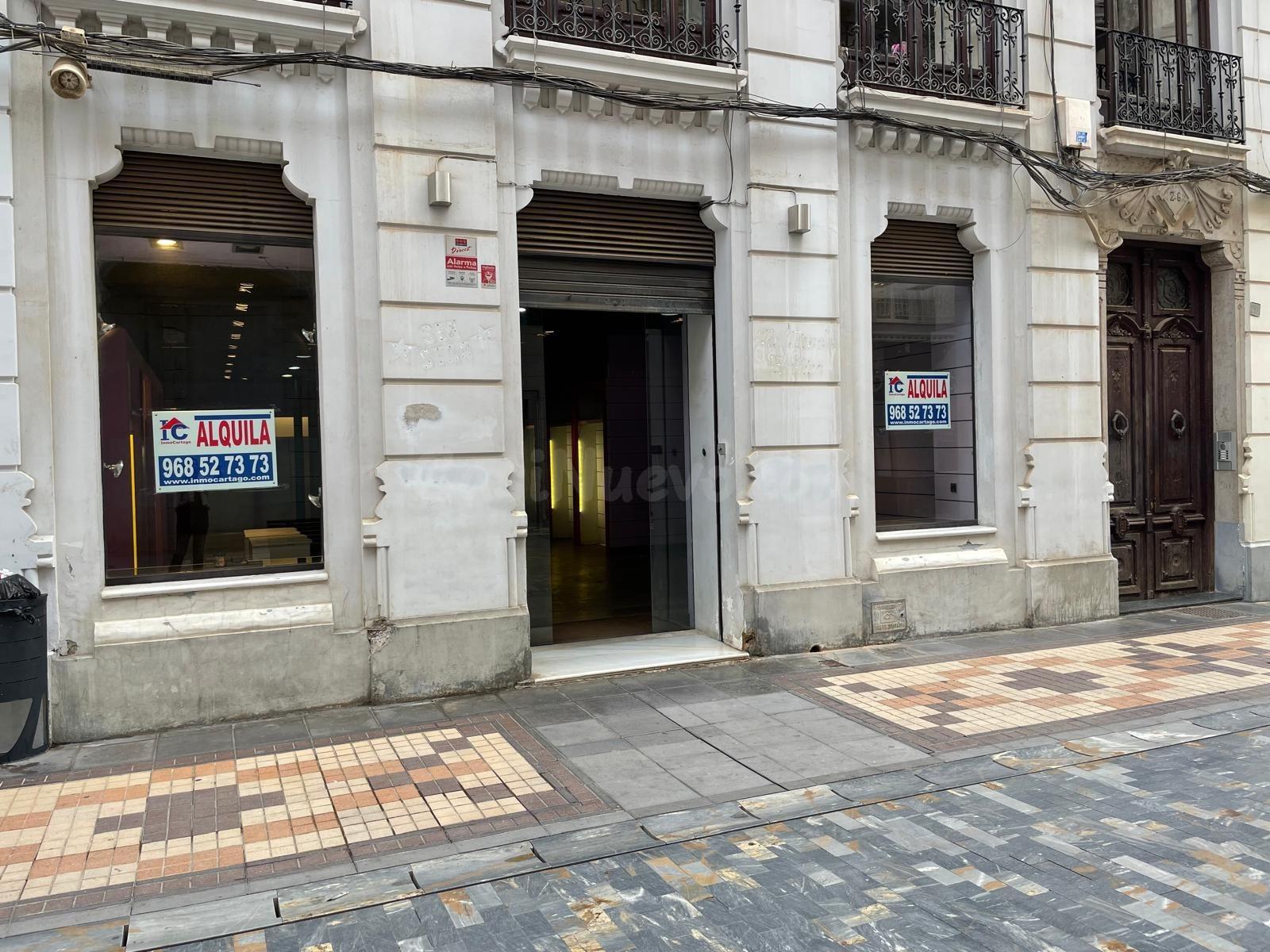 LOCAL COMERCIAL  DE 153 M2 EN CALLE JABONERIAS IDEAL PARA CENTROS DE YOGA Y PILATES