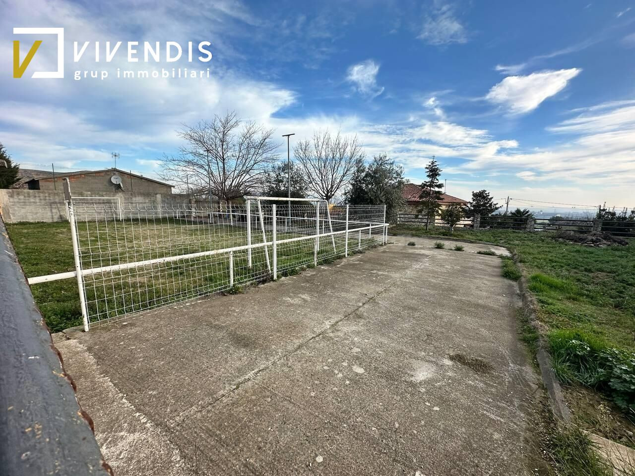 SOLAR EN VENTA EN VILANOVA DEL SEGRIÀ - foto 2