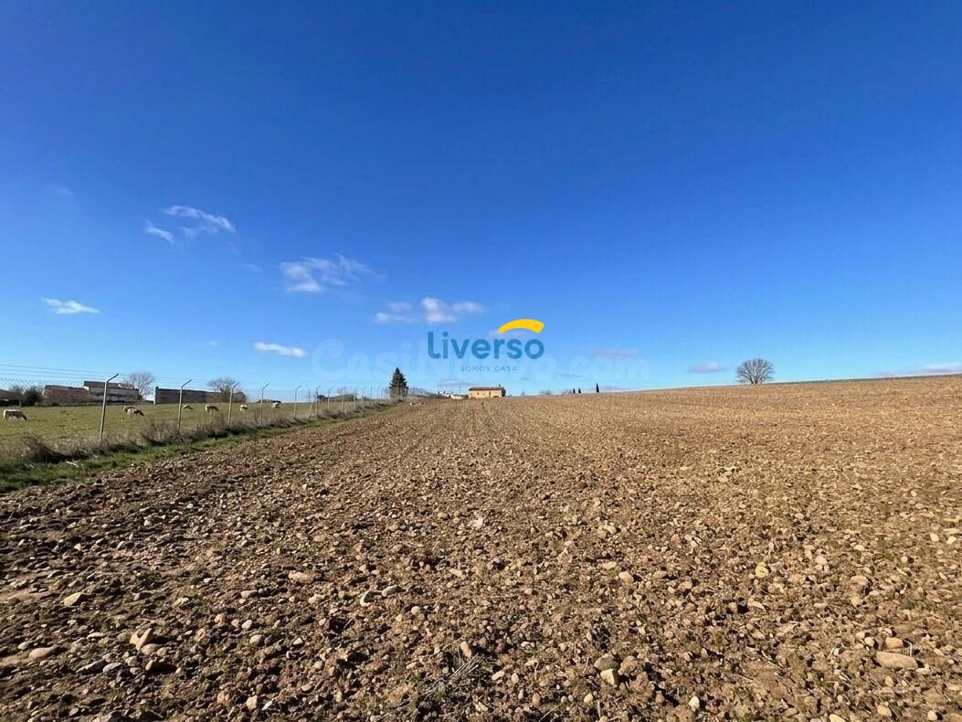 Finca Rústica en Zalduendo (Arlanzón - Burgos) con Naves y M - foto 2
