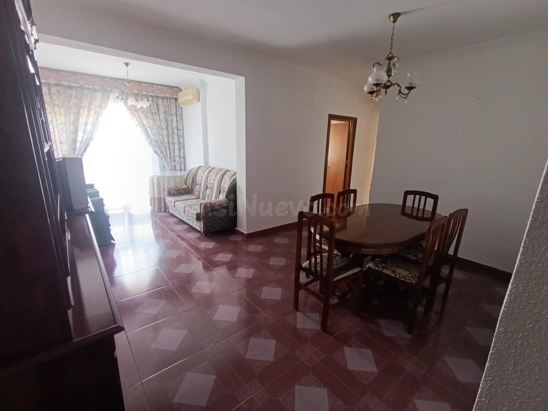 PISO DE 4 DORMITORIOS CON ASCENSOR