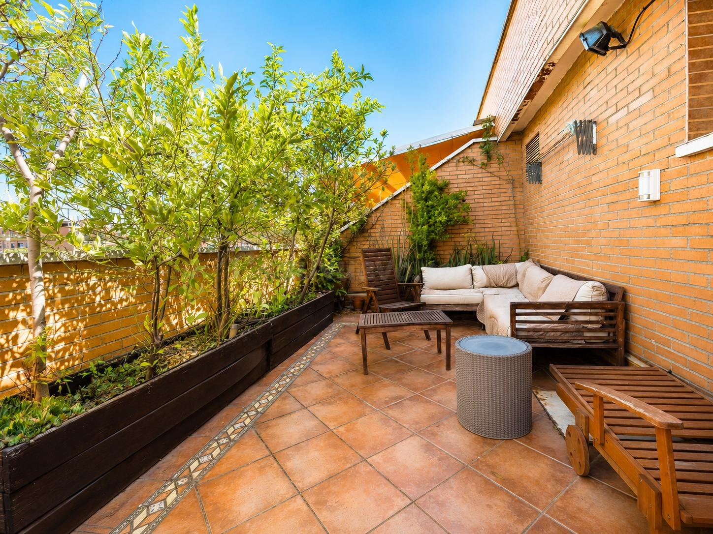 ÁTICO CON TERRAZA de 50m2 - foto 3