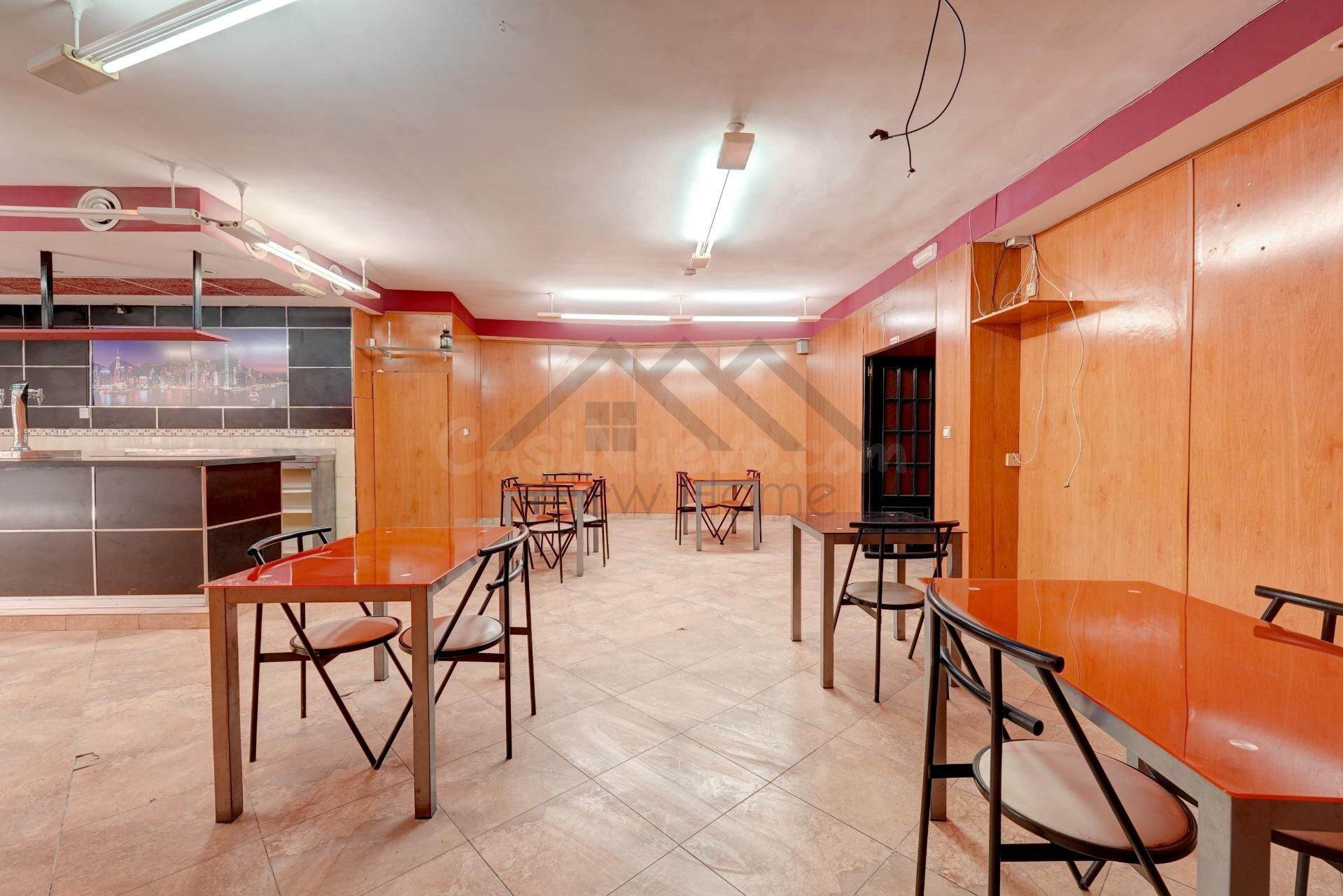 ¿Buscas el local perfecto en Llíria? Propiedad con un potenc - foto 4