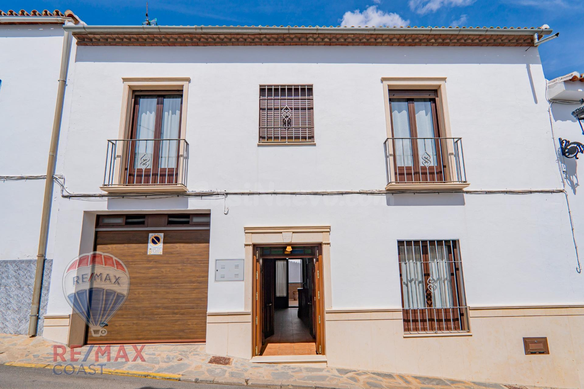 ENCANTADORA CASA EN SERRATO - foto 3
