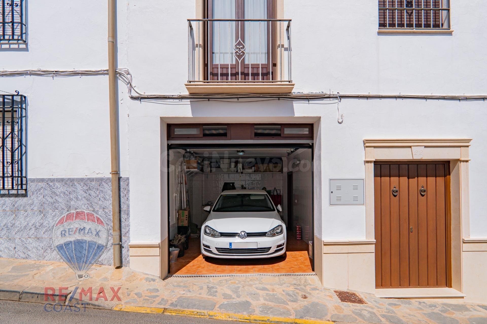 ENCANTADORA CASA EN SERRATO - foto 4