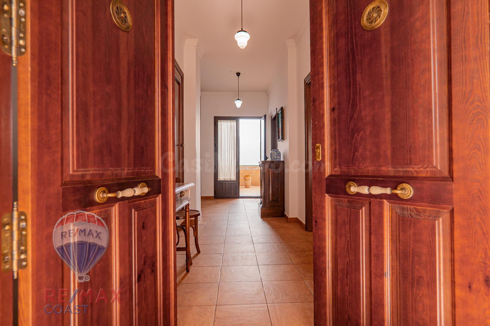 ENCANTADORA CASA EN SERRATO - foto 5