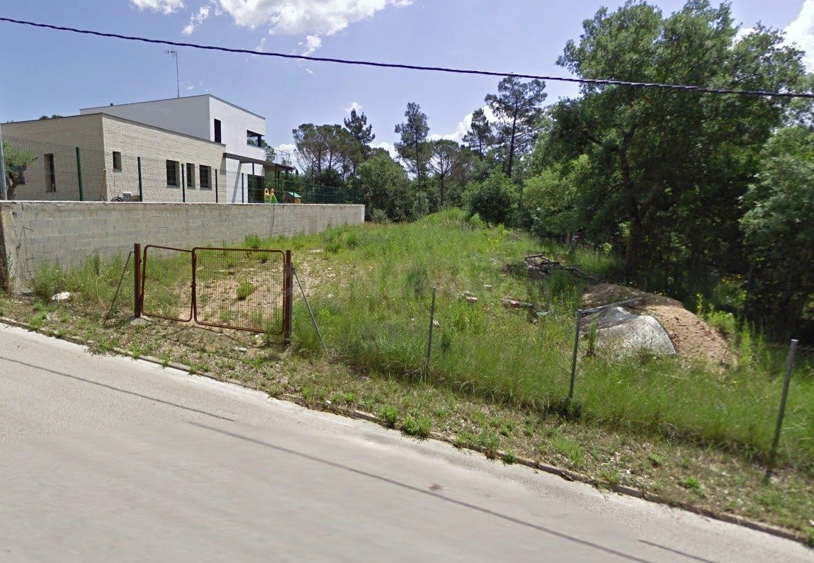 Parcela de terreno de 1.126 m2 en venta en Santa Coloma de F - foto 4