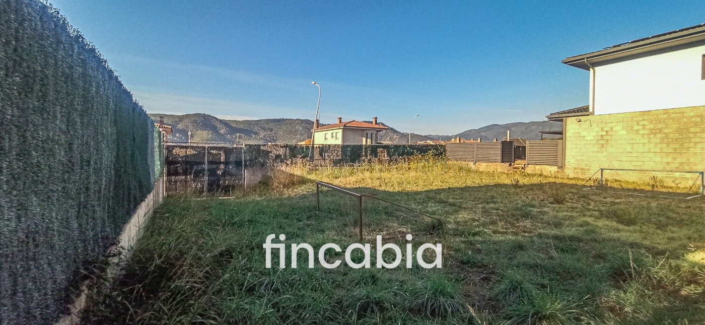 Terreno urbano de 400 m2 en venta en Santa Coloma de Farners - foto 5