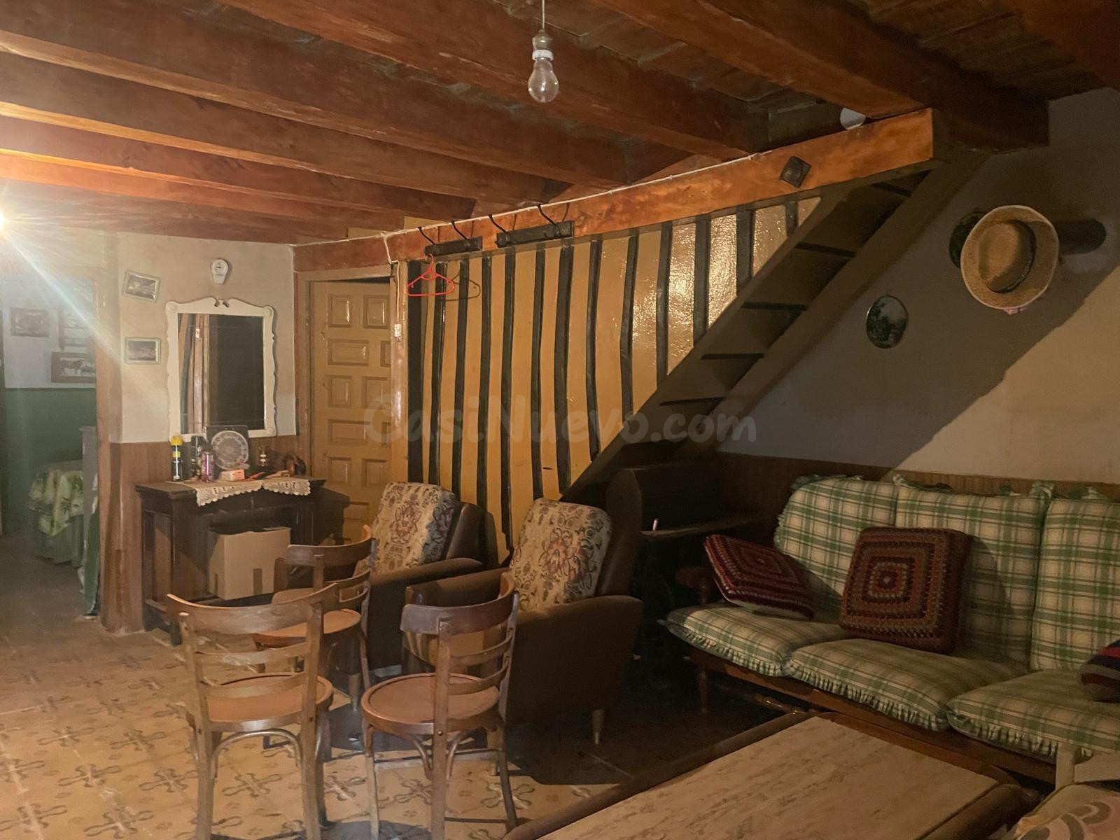 CASA EN EL PUEBLO DE BERCIAL - foto 2