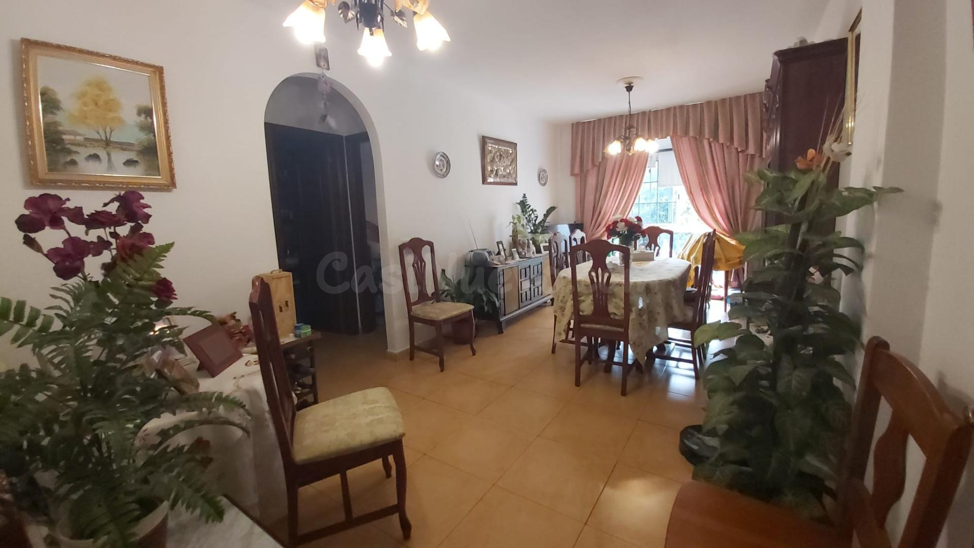 Piso amplio con garaje en Realejo Alto - foto 3