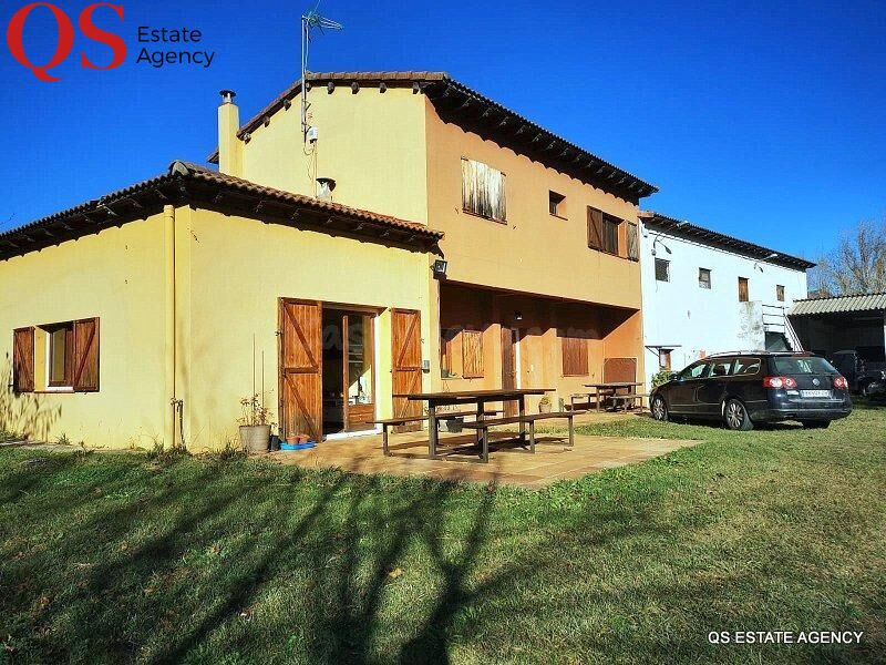 Casa con la nave en Cellera de Ter