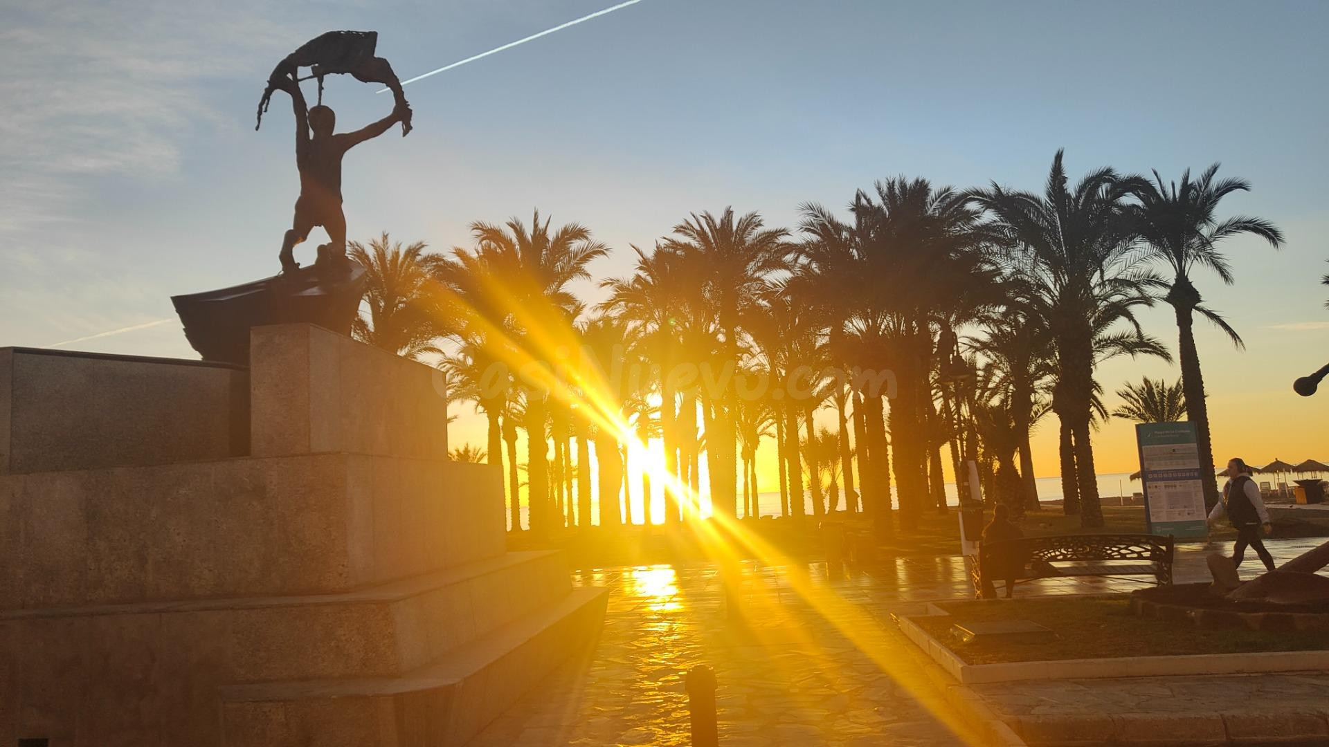 ¡MAGNÍFICO DÚPLEX A UN PASO DEL MAR! ☀️