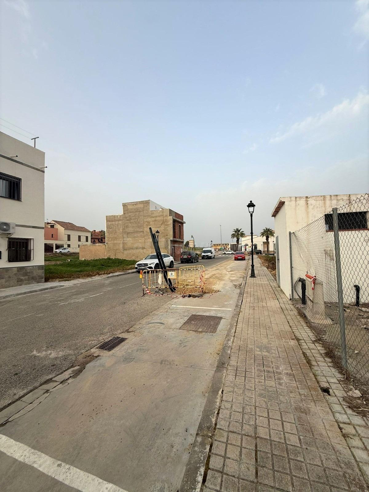 Solar en Calle Juan Sebastián El Cano – Guillena (Sevilla) – - foto 3