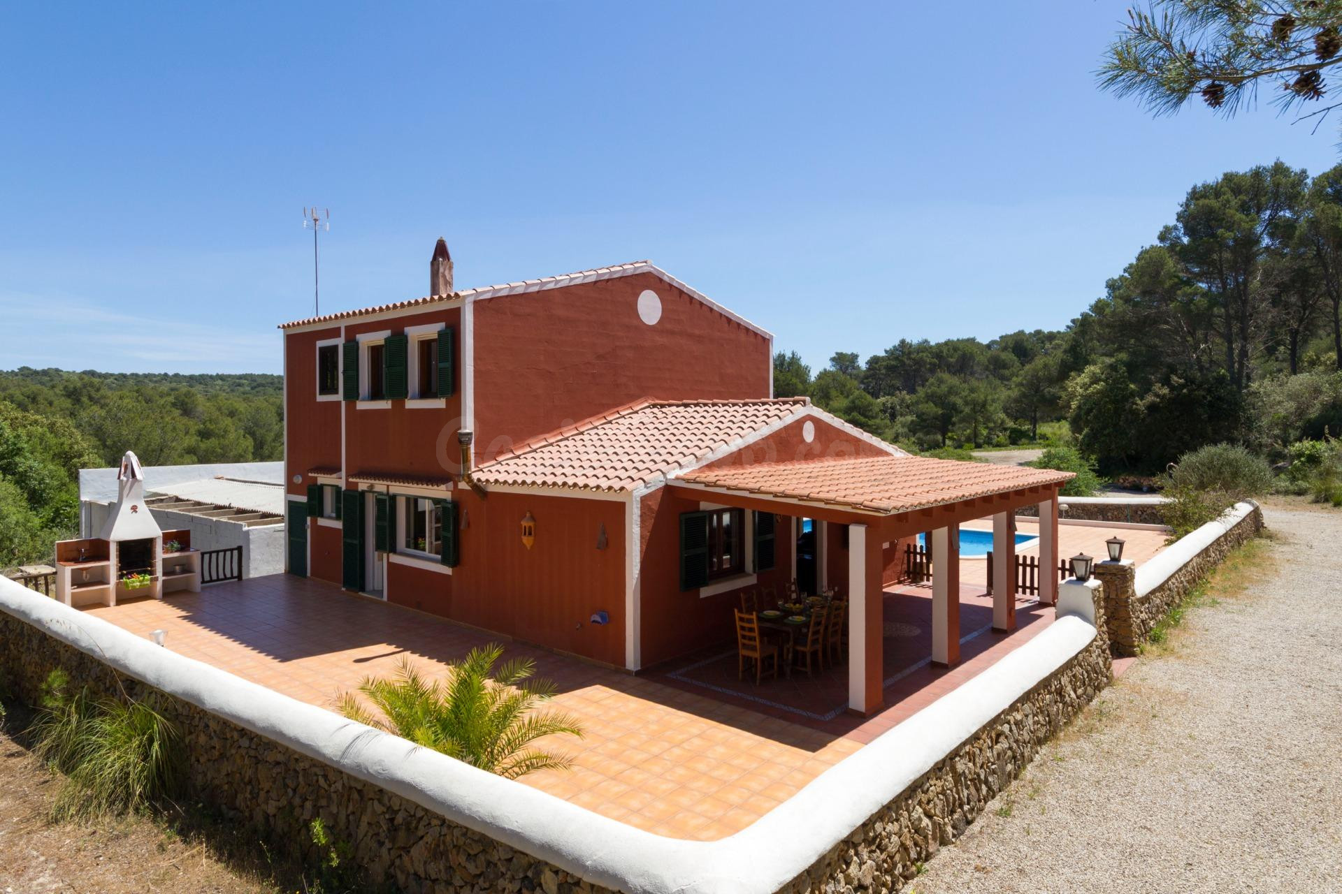 ESPECTACULAR CASA DE CAMPO CON LICENCIA TURISTICA PARA 9 PERSONAS