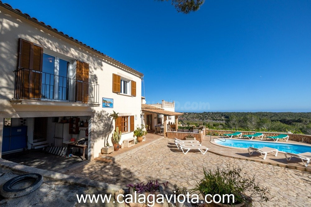 Precioso chalet con vistas al mar - foto 4