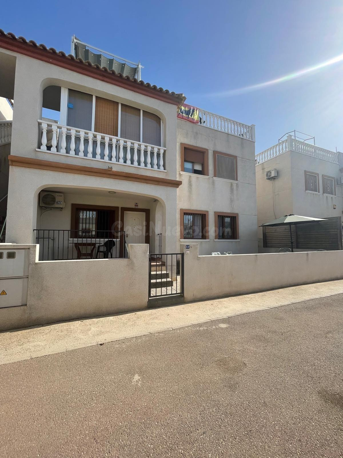 Bungalow 2Hab en Daya Vieja – Residencial Carolina
