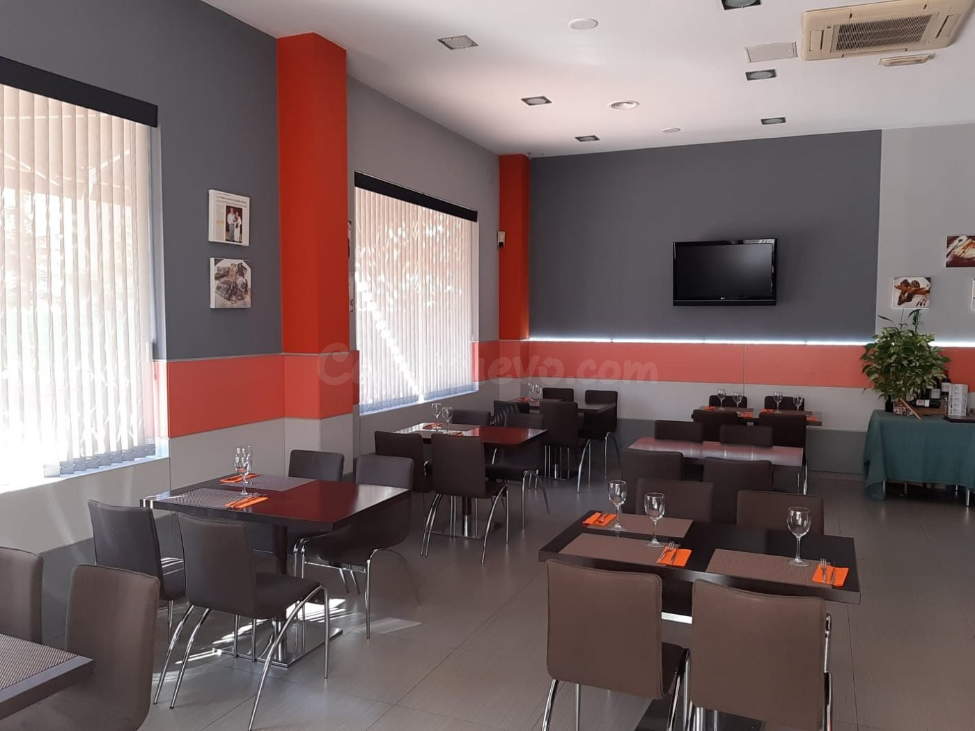 LOCAL+NEGOCIO de Restauración VENTA en Castellón zona SUR, 1