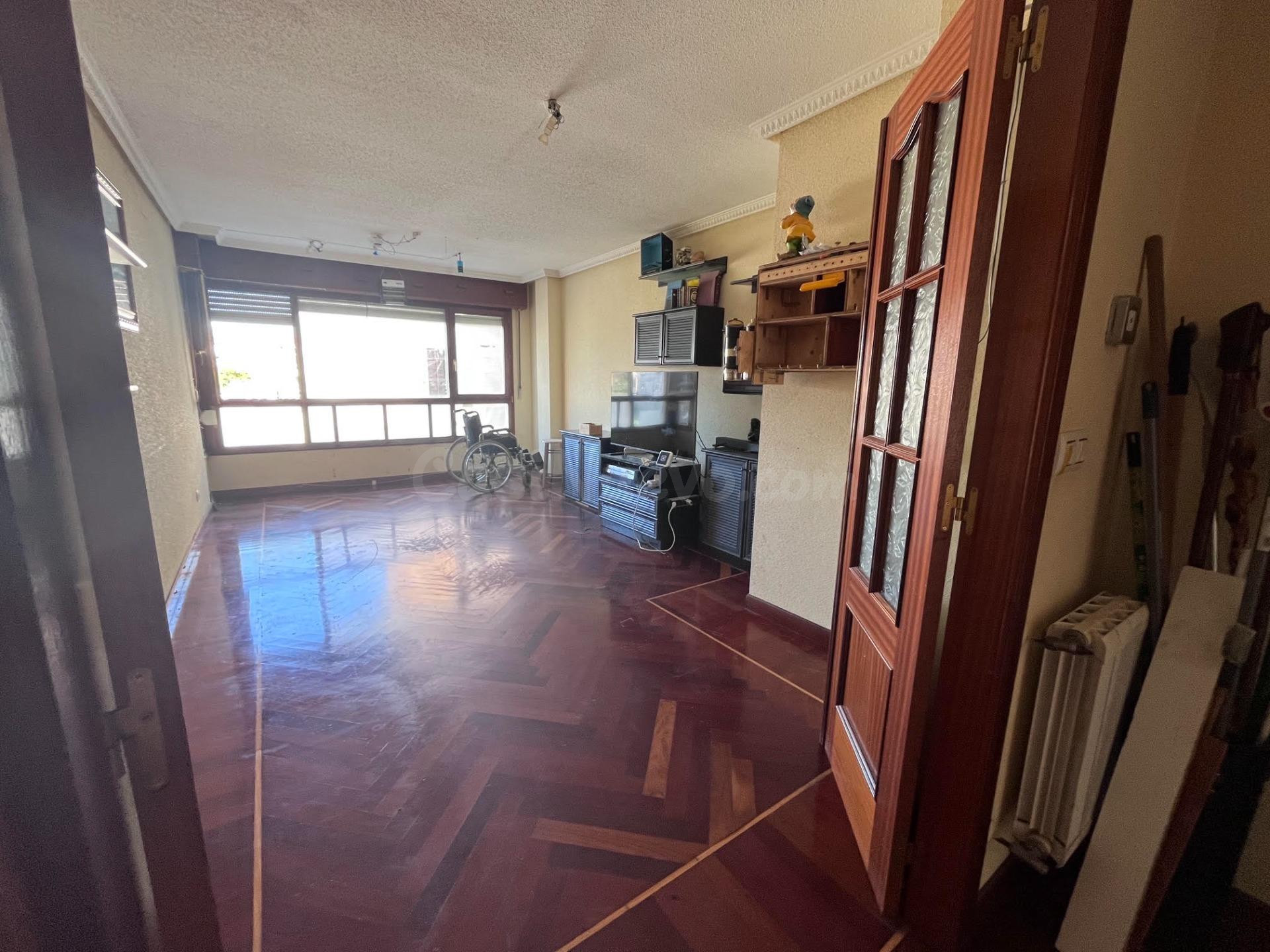 PISO EN URBANIZACIÓN EL PARAISO DE COLINDRES DE 2 DORMITORIO - foto 2