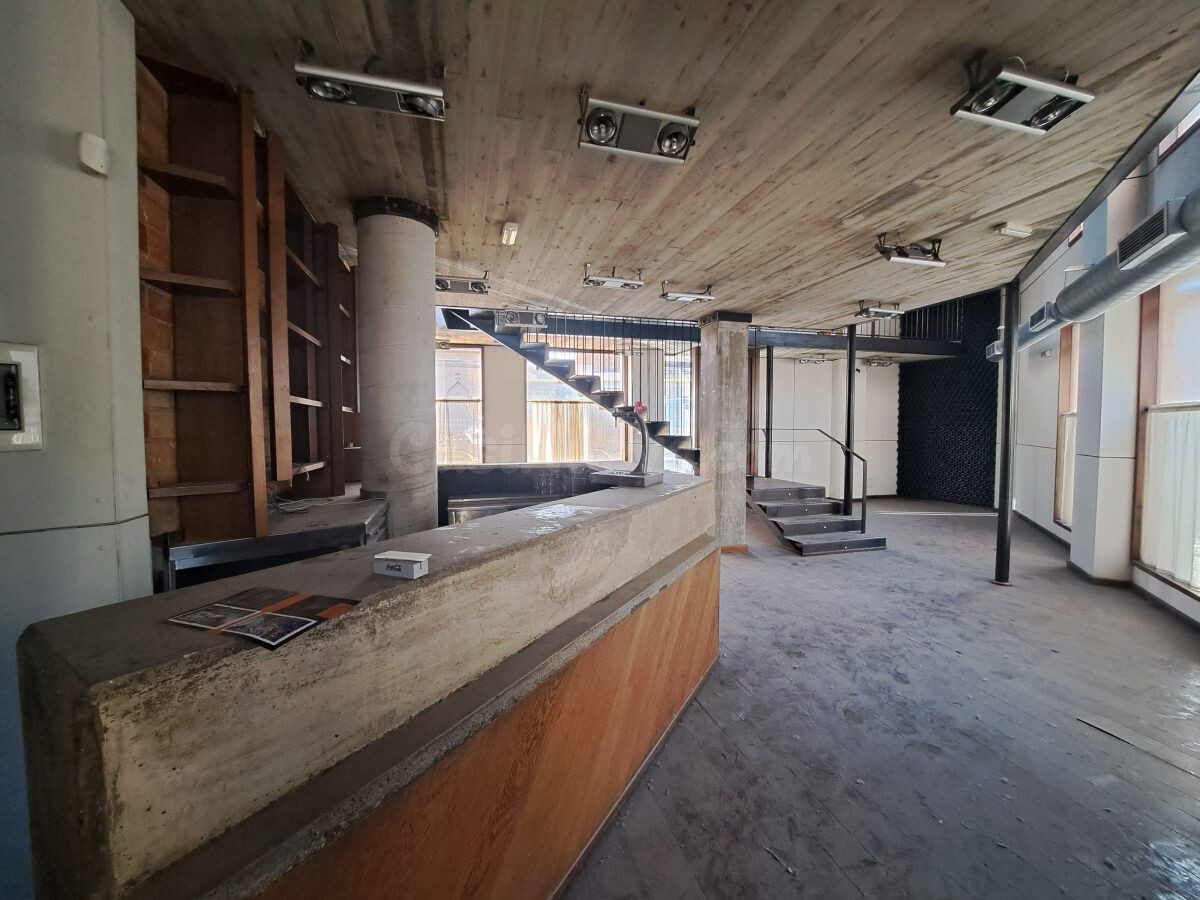 Gran local en venta en Figueres - foto 5
