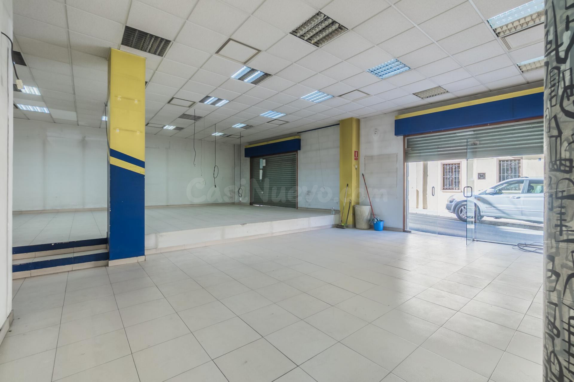 Local comercial 151m² en venta - Poble Nou - Olivar Gran - foto 2