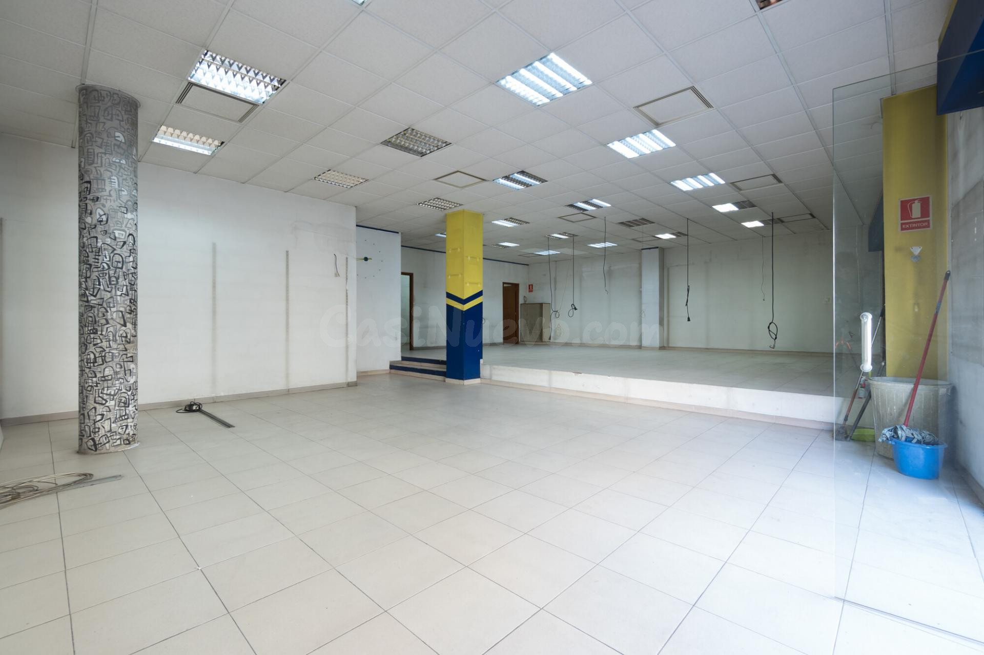 Local comercial 151m² en venta - Poble Nou - Olivar Gran - foto 5