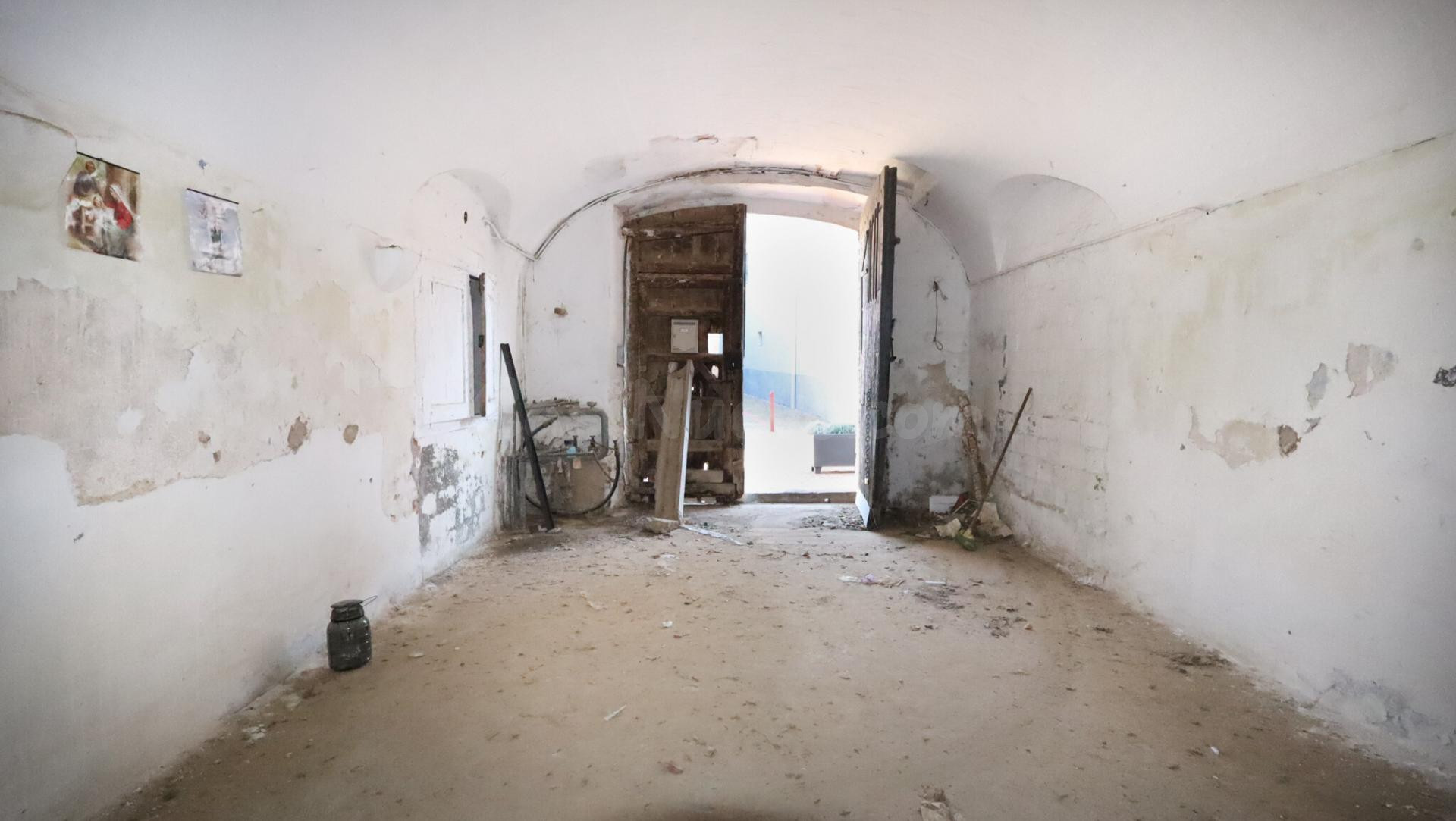 Tu proyecto ideal en el Alt Empordà: casa para reformar con  - foto 2