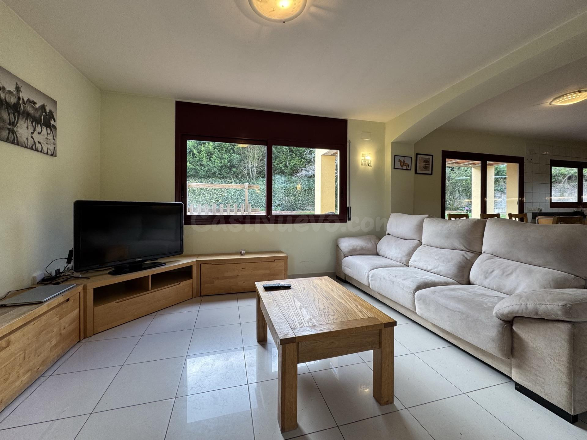 Casa de 5 habitaciones con piscina, jardín y licencia turíst - foto 4