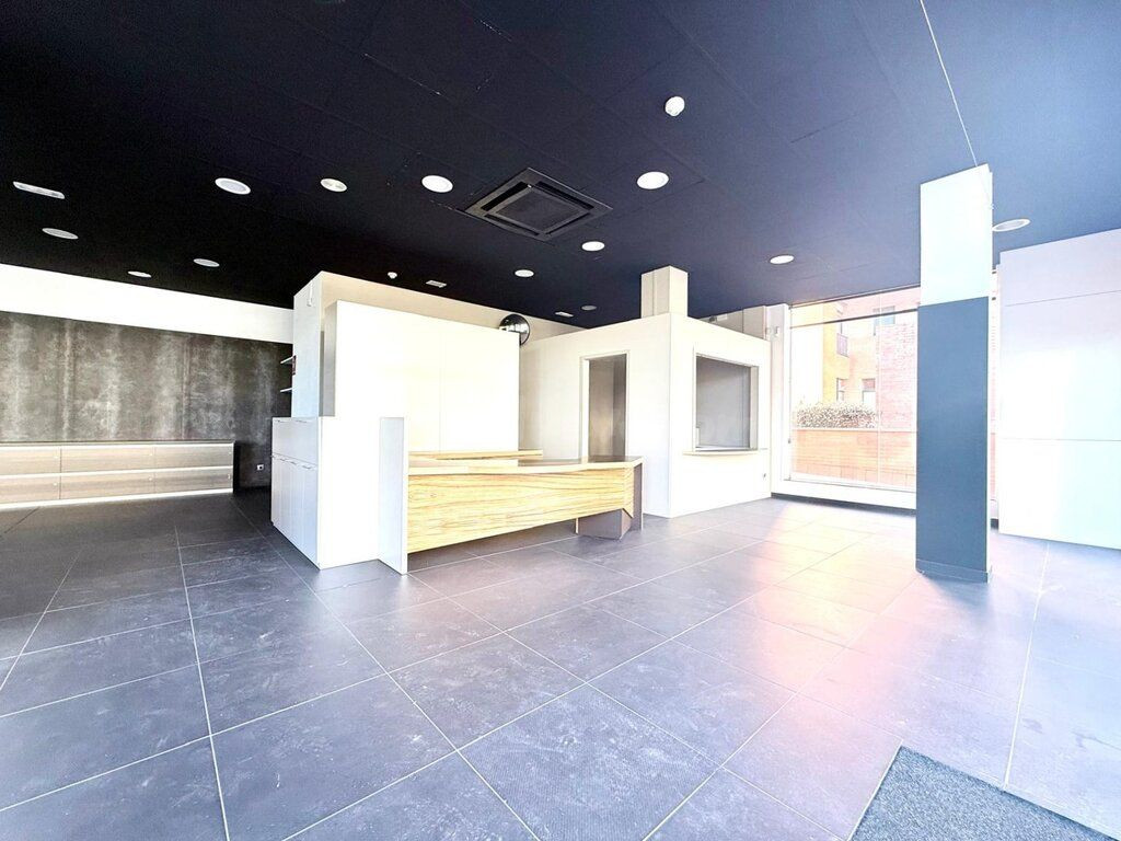 Local comercial 447m² en venta - L\'Eixample - foto 4