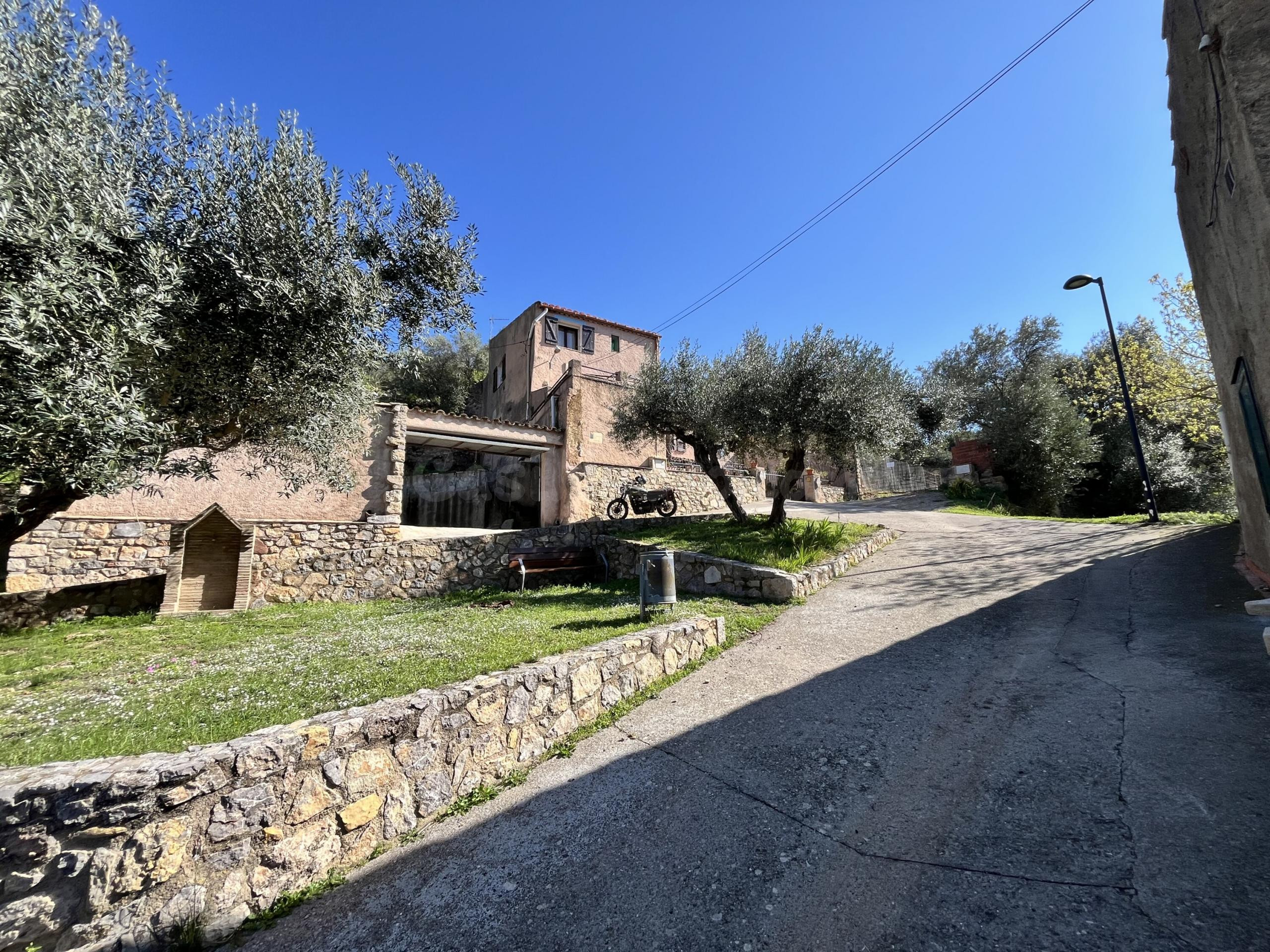 Casa 3 habitaciones 237m² en venta - Pirineo de girona - foto 2