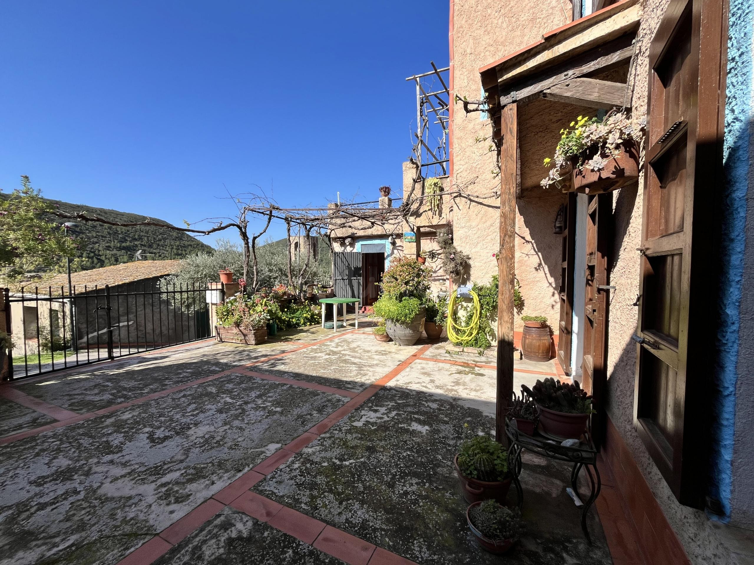 Casa 3 habitaciones 237m² en venta - Pirineo de girona - foto 4