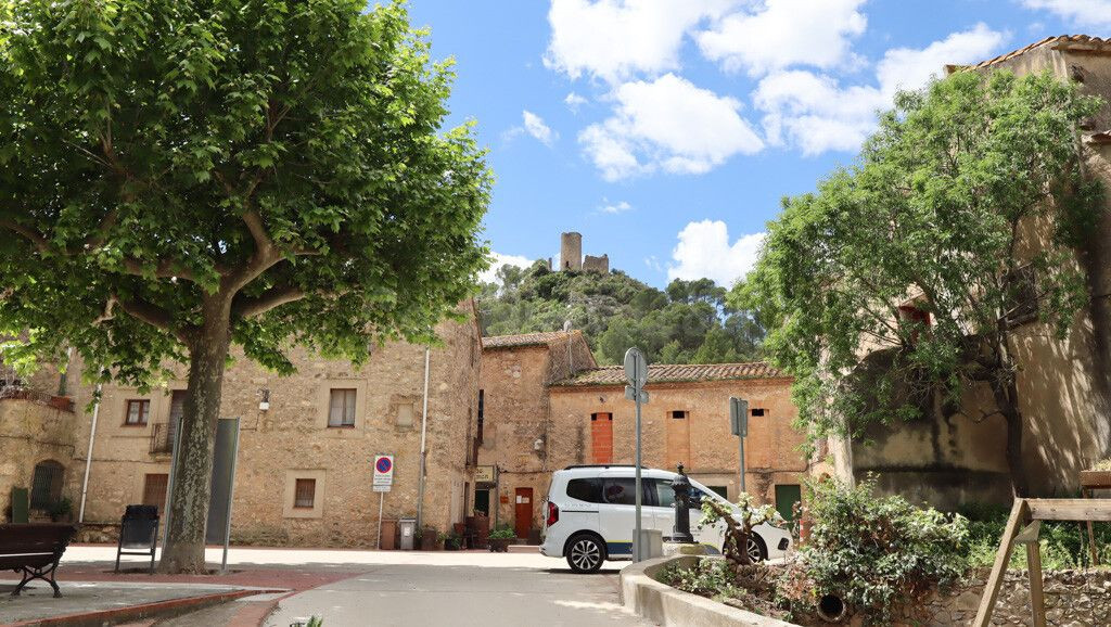 Casa de pueblo en les Escaules, Boadella d'Empordà. - foto 4
