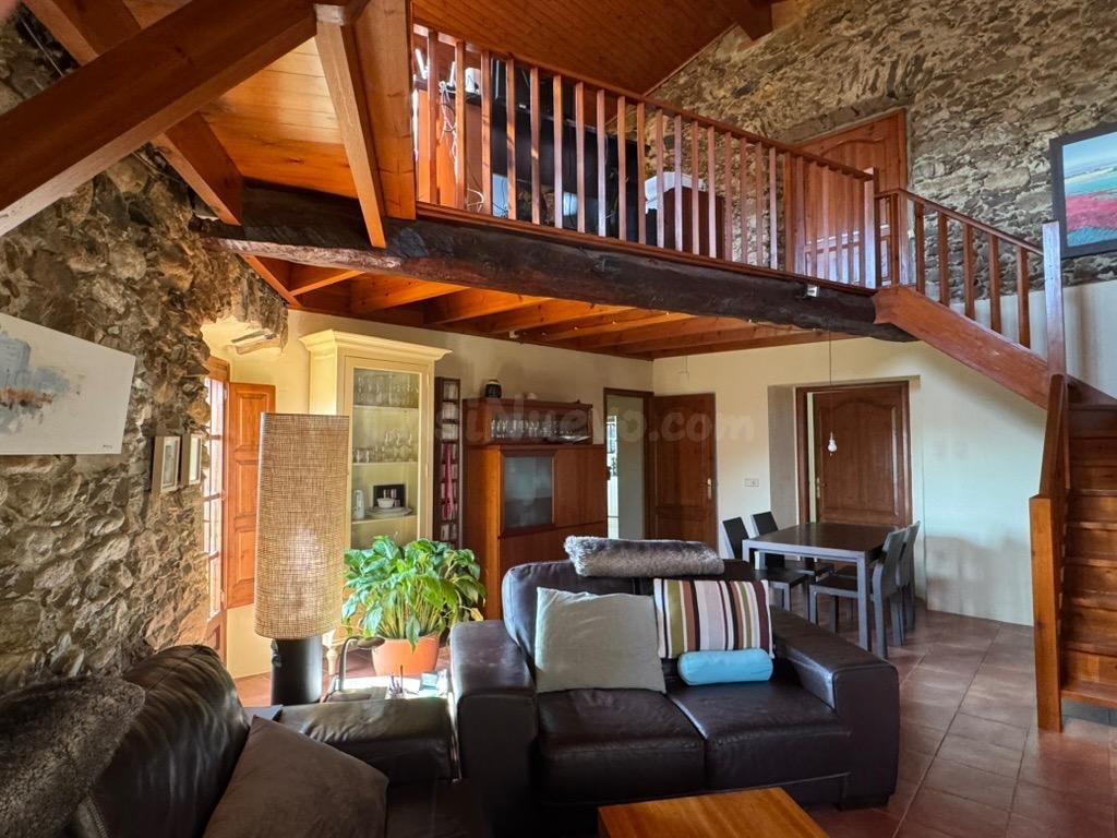 Casa de pueblo en Rabòs, Alt Empordà. - foto 2