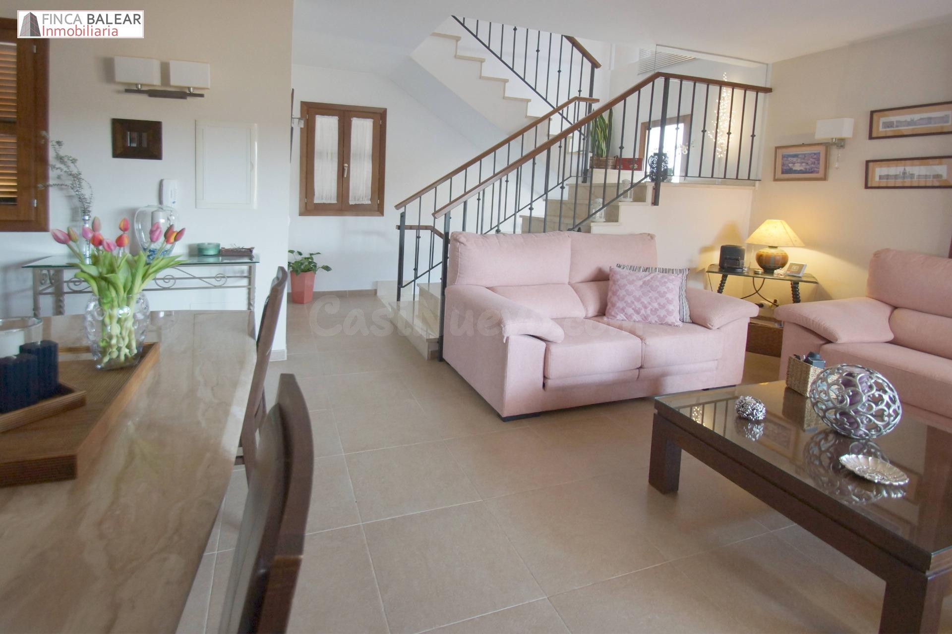 MAGNIFICO ATICO DUPLEX CON TERRAZA UBICADO EN SANTA MARIA - foto 4