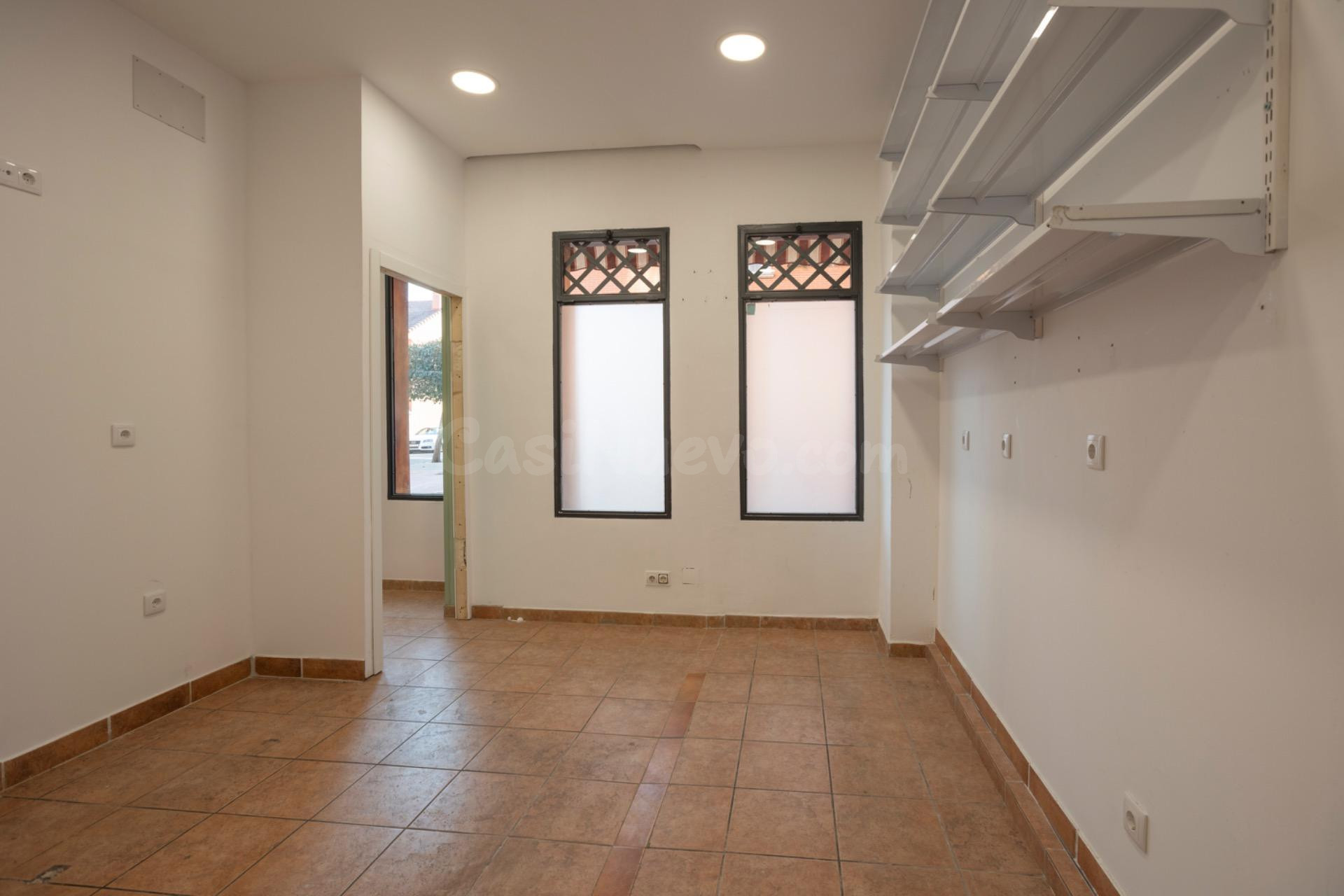 SE ALQUILA LOCAL COMERCIAL - foto 4
