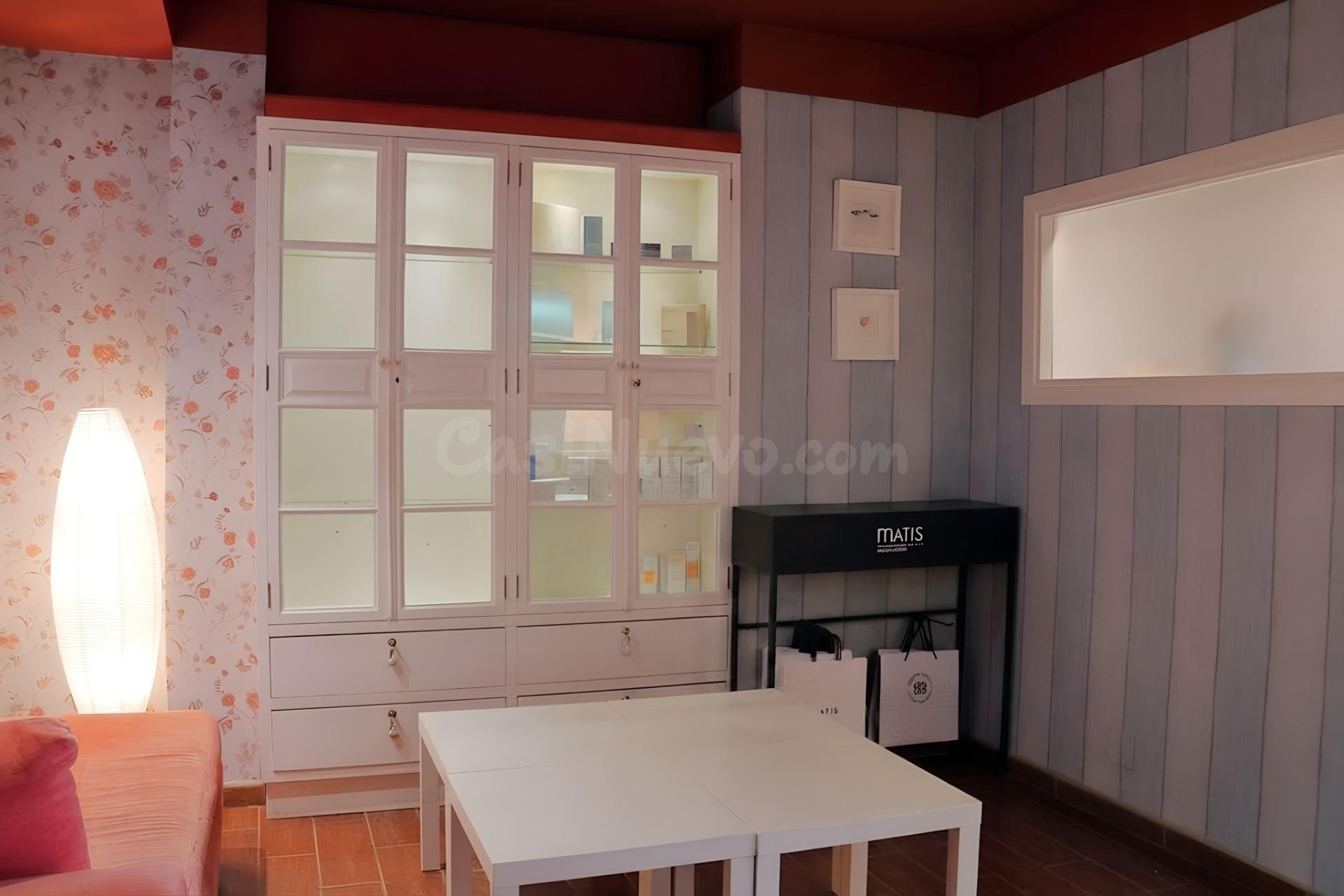 Local comercial con posibilidad de cambio de uso a vivienda  - foto 4