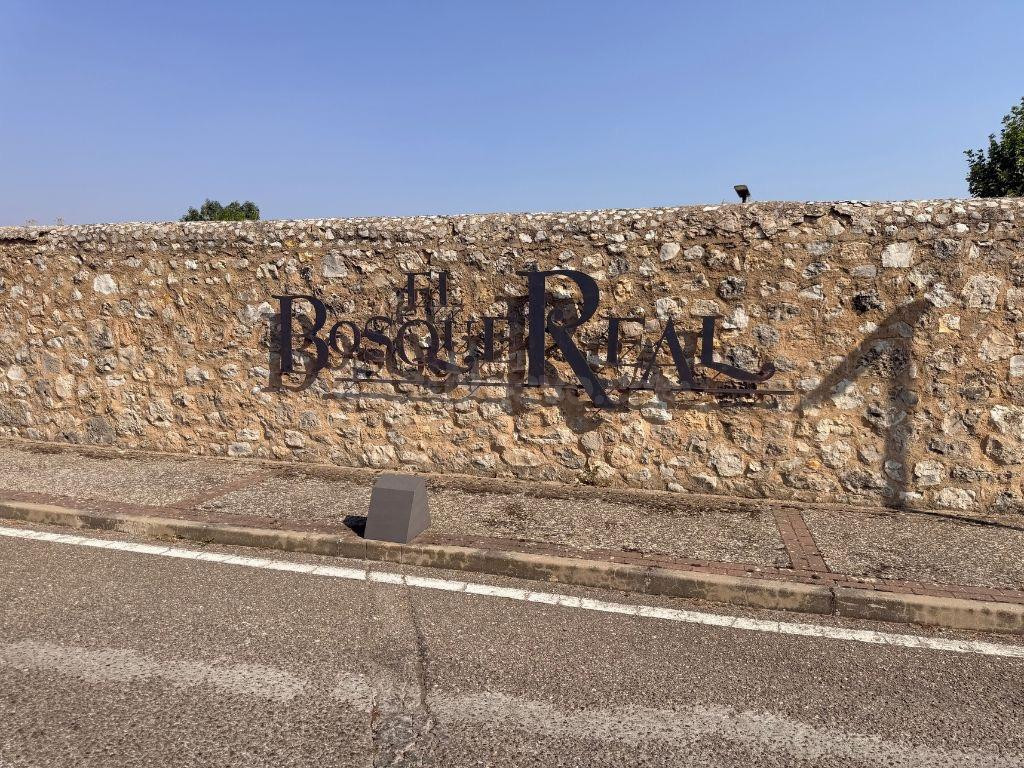 ¡OPORTUNIDAD EN LA EXCLUSIVA URBANIZACIÓN "EL BOSQUE REAL"!  - foto 3