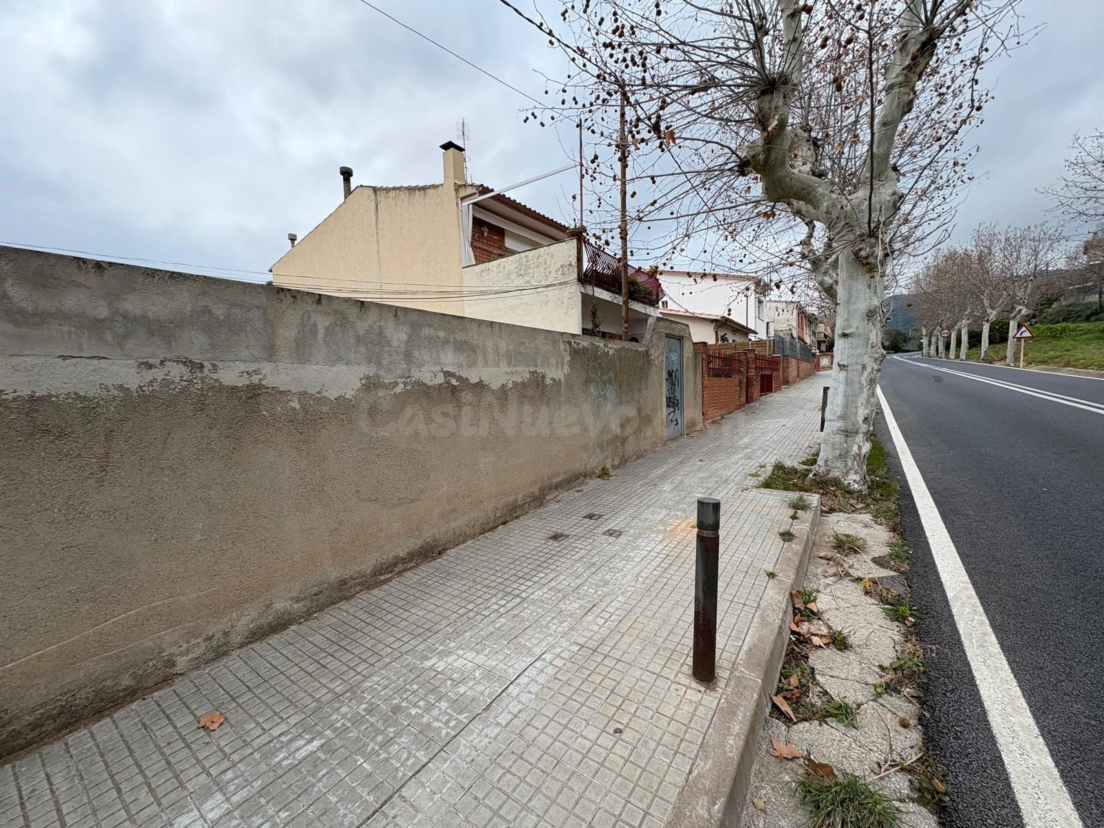 TERRENO EN VENTA EN LA CARRETERA DE TERRASSA - foto 2