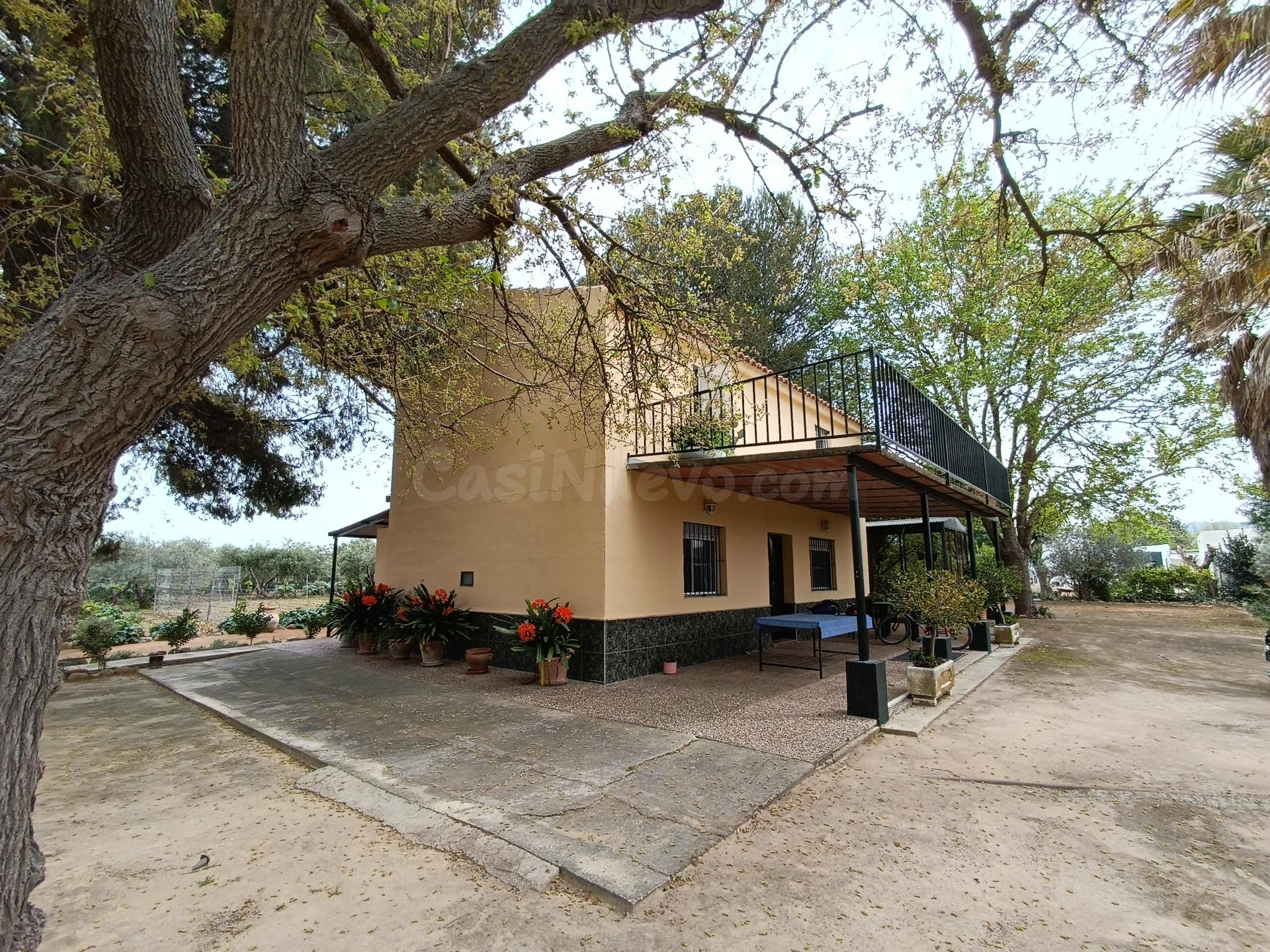 VENTA PARCELA CON CASA Y PISCINA. VILLAMARTIN - foto 3
