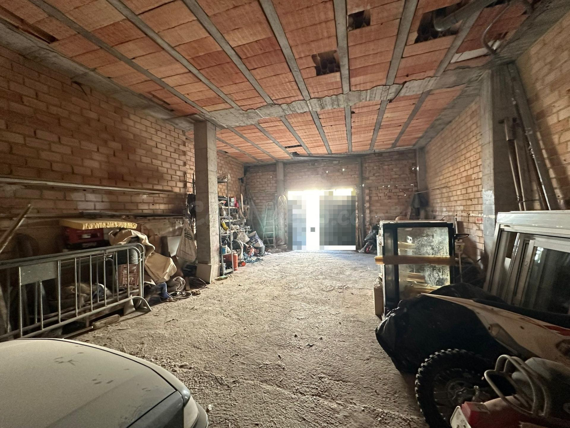 VENTA AMPLIO GARAJE/LOCAL COMERCIAL CÉNTRICO - foto 2