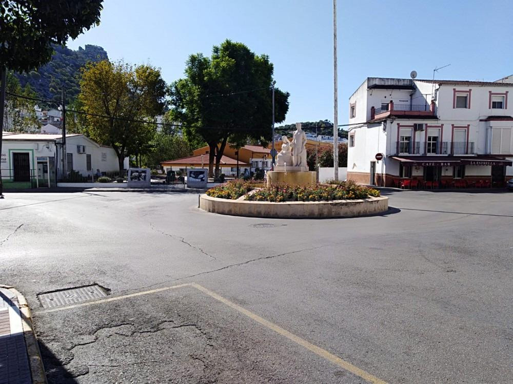 VENTA AMPLIO GARAJE/LOCAL COMERCIAL CÉNTRICO - foto 4