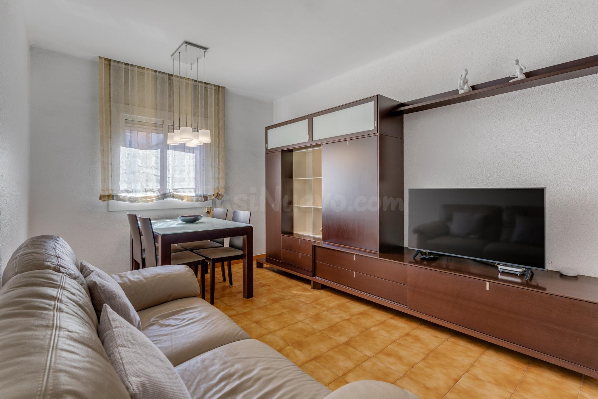 Impecable vivienda muy soleada junto a todos los servicios en L'Hospitalet del llobregat