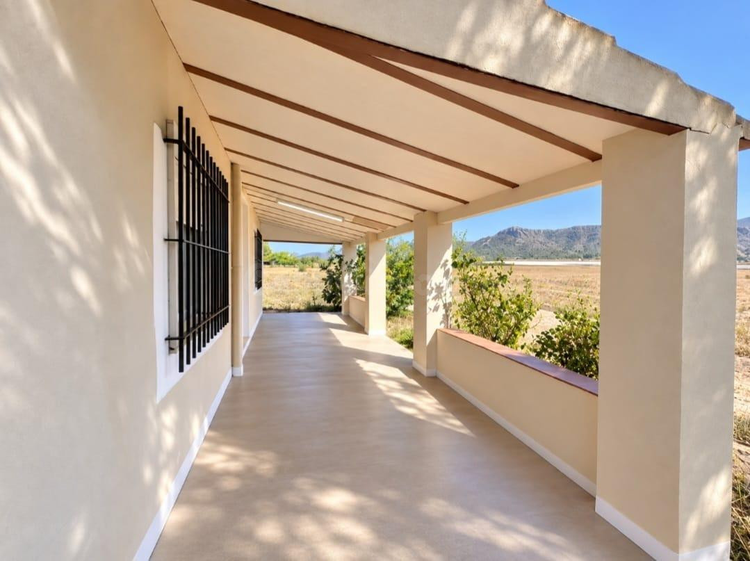 CASA DE CAMPO EN PLENO PARAJE NATURAL EN YECLA / MURCIA! - foto 2