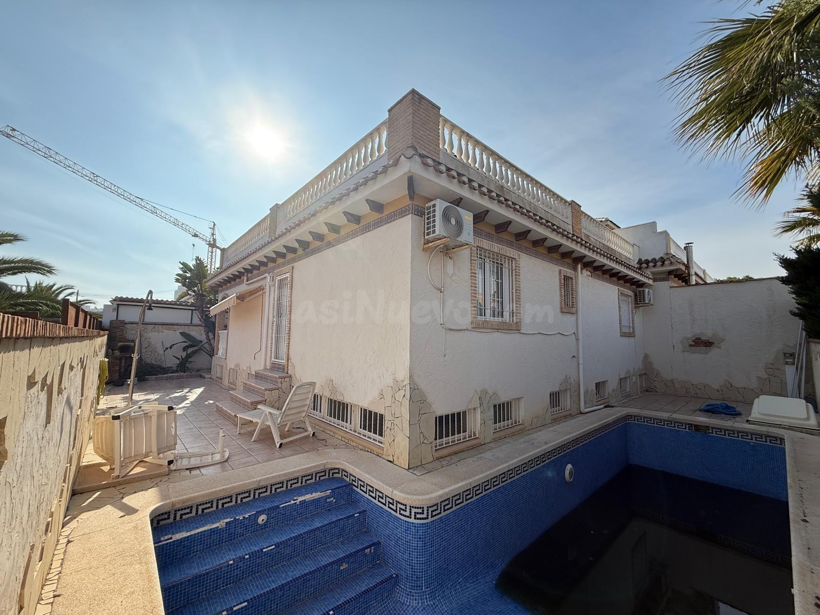 Chalet en La Mata, solo a 200 metros hasta la playa