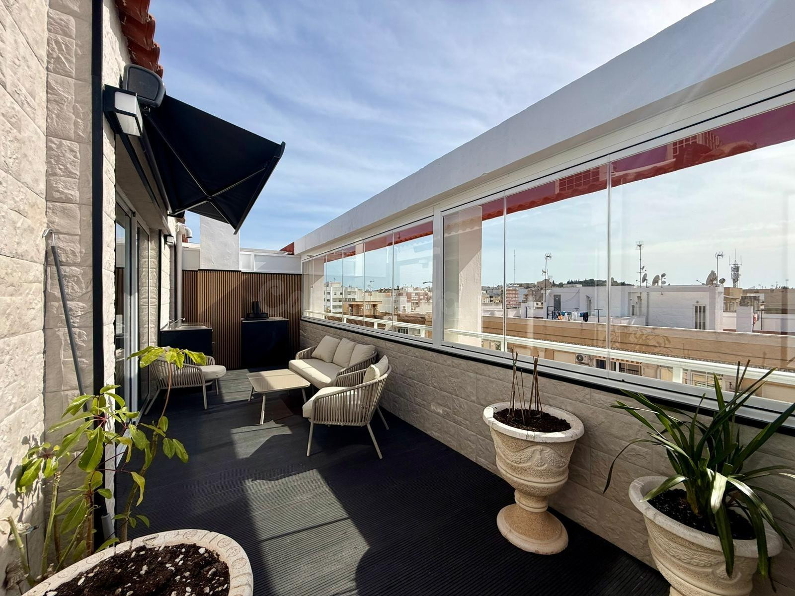 Ático dúplex con súper reforma, 4 dormitorios, piscina y ter - foto 5