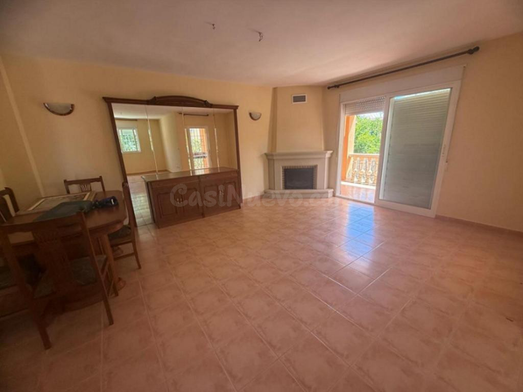 Amplio Adosado en Venta en Urbanización Valle Dorado - Busot - foto 3