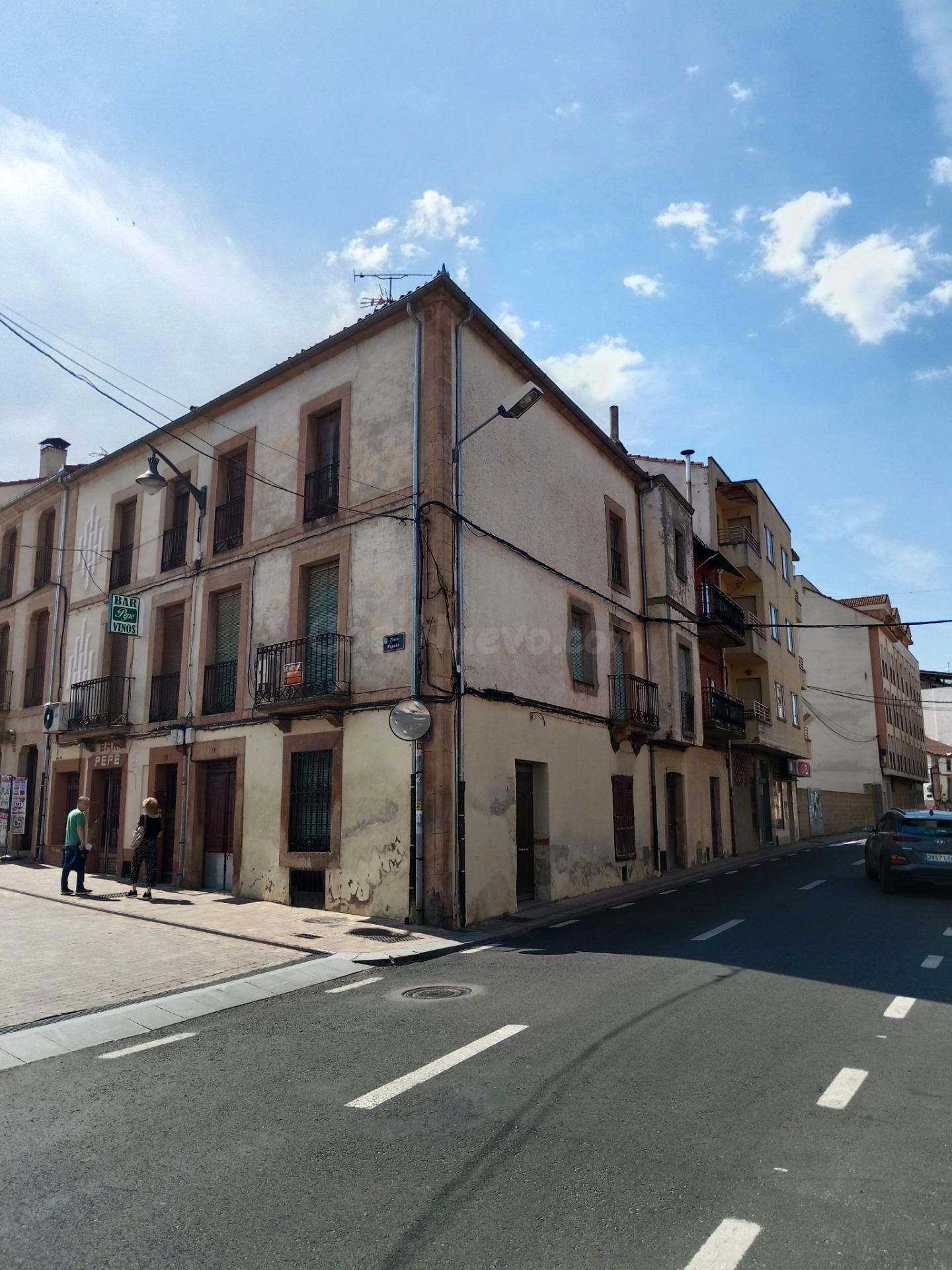 ALREALTY VENDE EDIFICIO CON GRAN POTENCIAL DE INVERSIÓN EN E